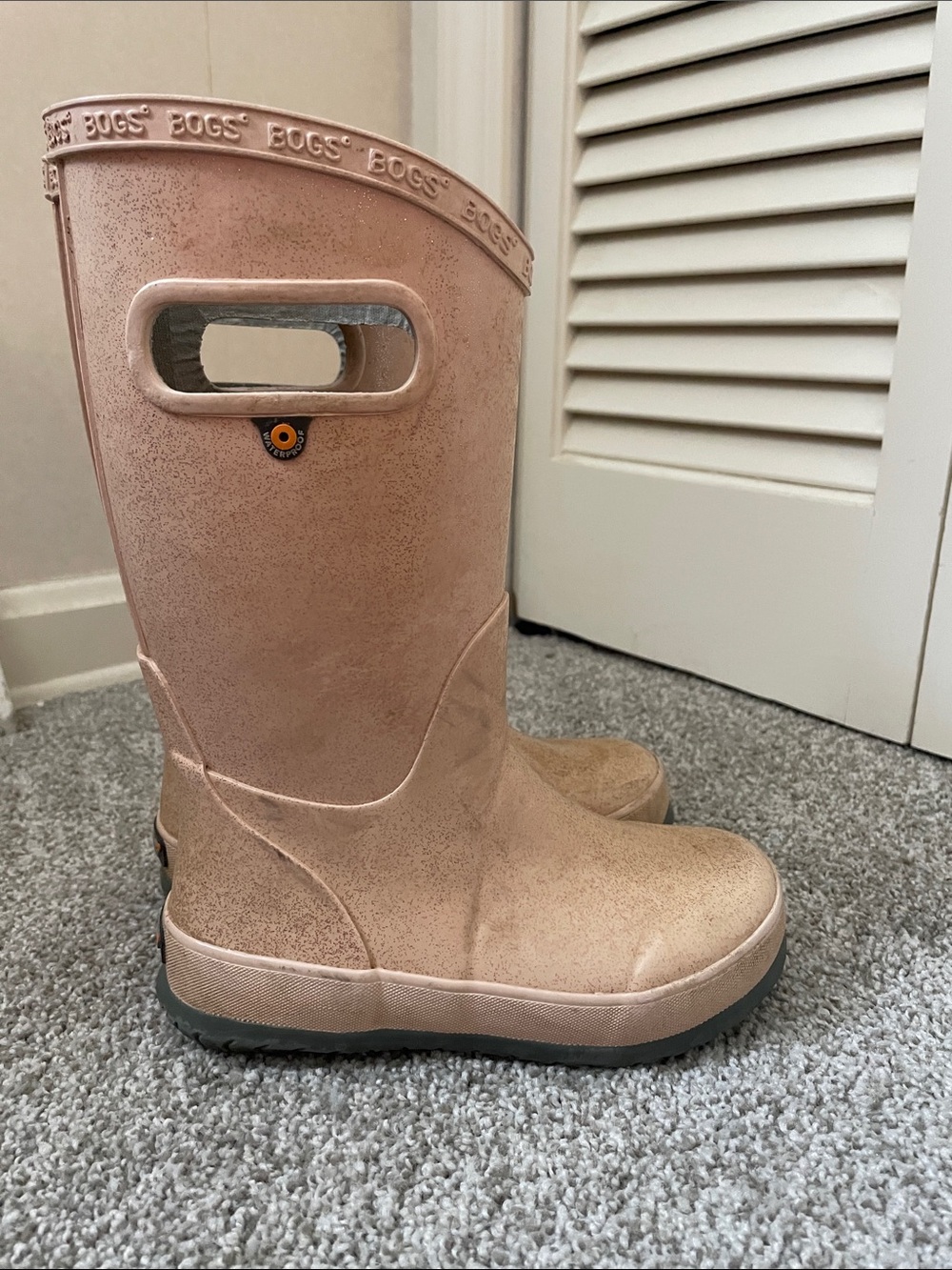 Bogs Kids Pull-On Waterproof Rain Boots Sz 12 light peach w/ pink glitter
